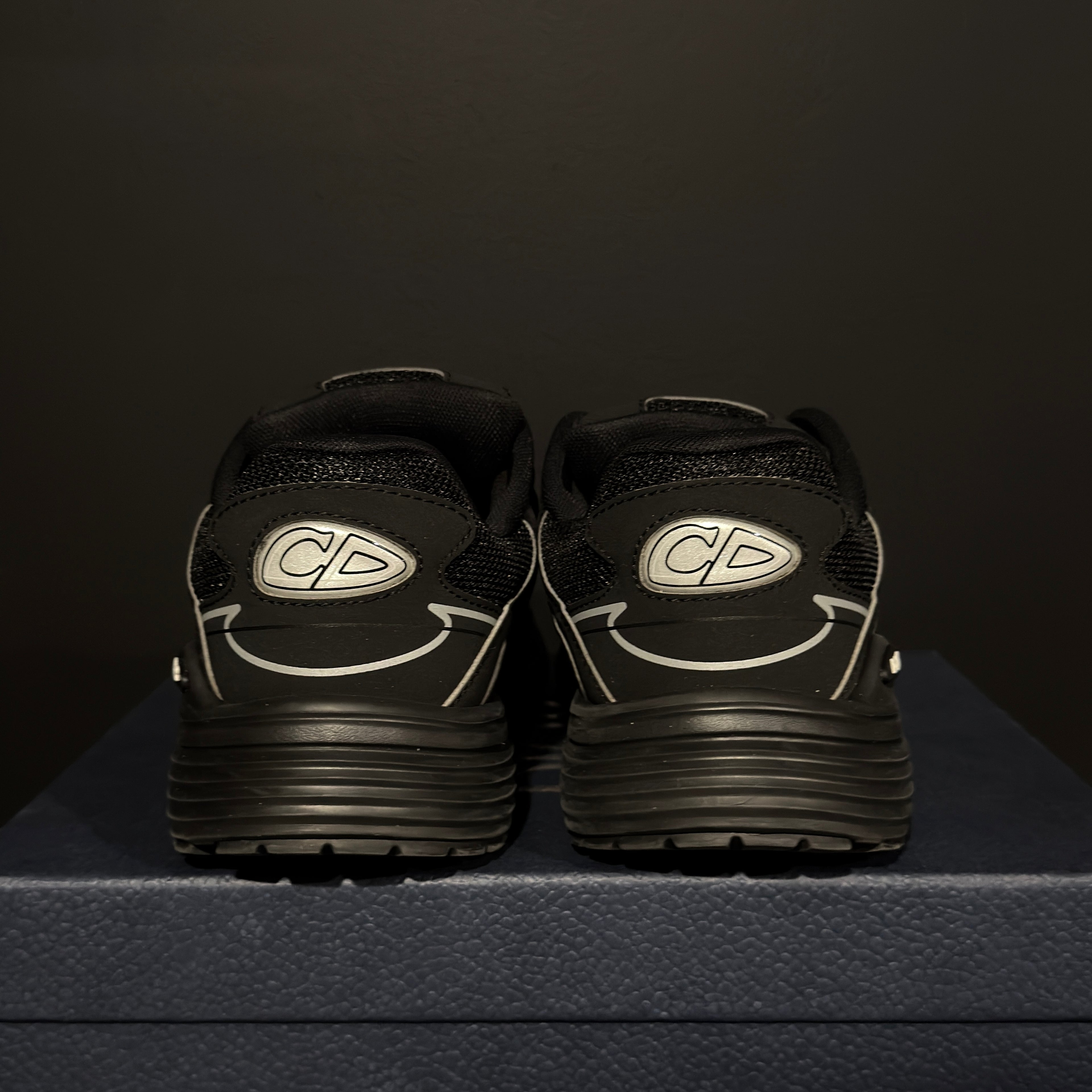 DIOR B30 "BLACK" SZ 40/7M