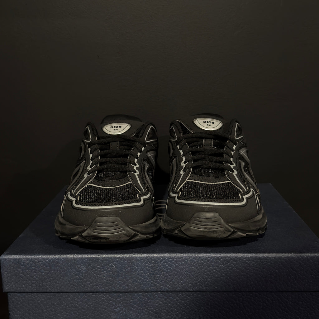 DIOR B30 "BLACK" SZ 40/7M