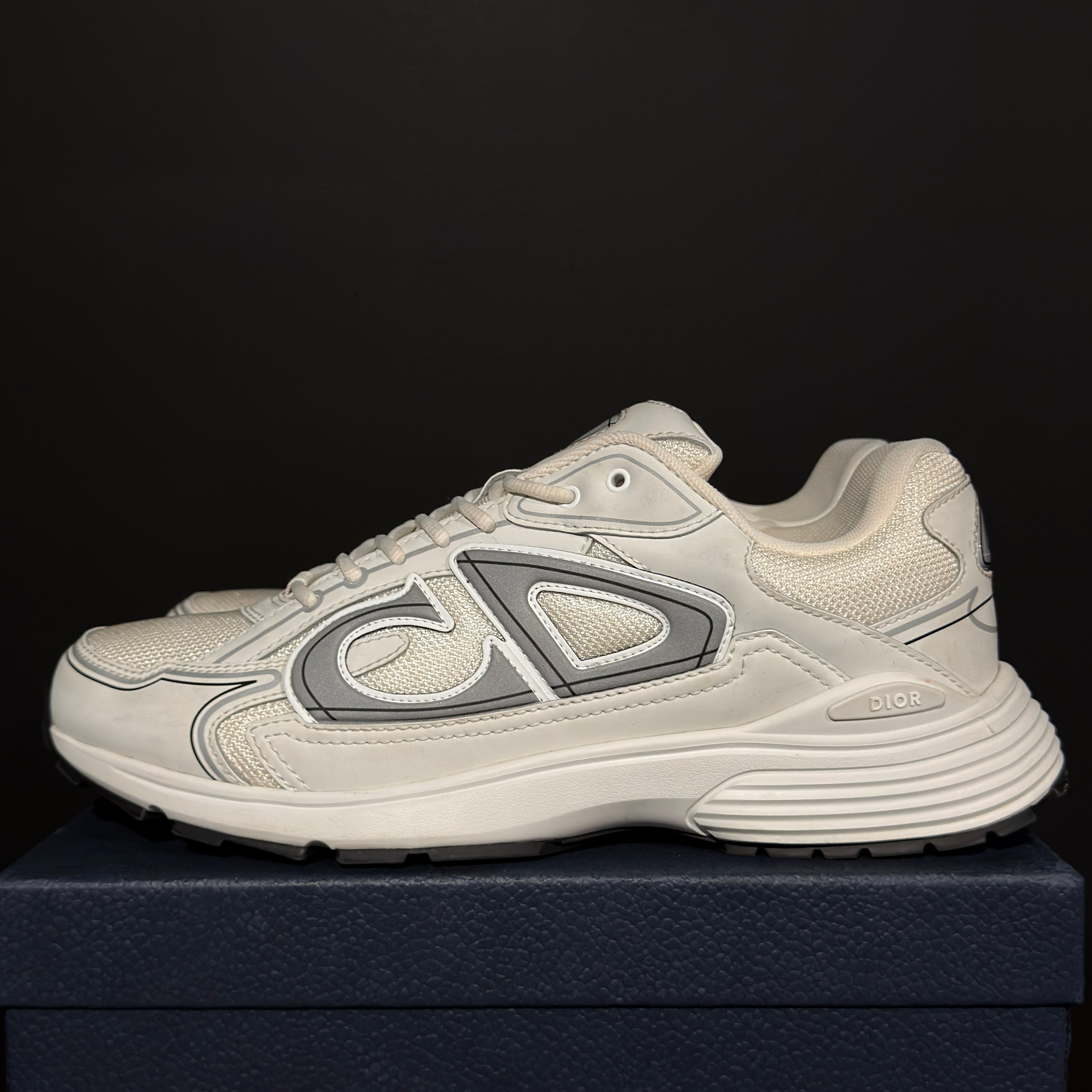 DIOR B30 "WHITE" SZ 46/12-13M