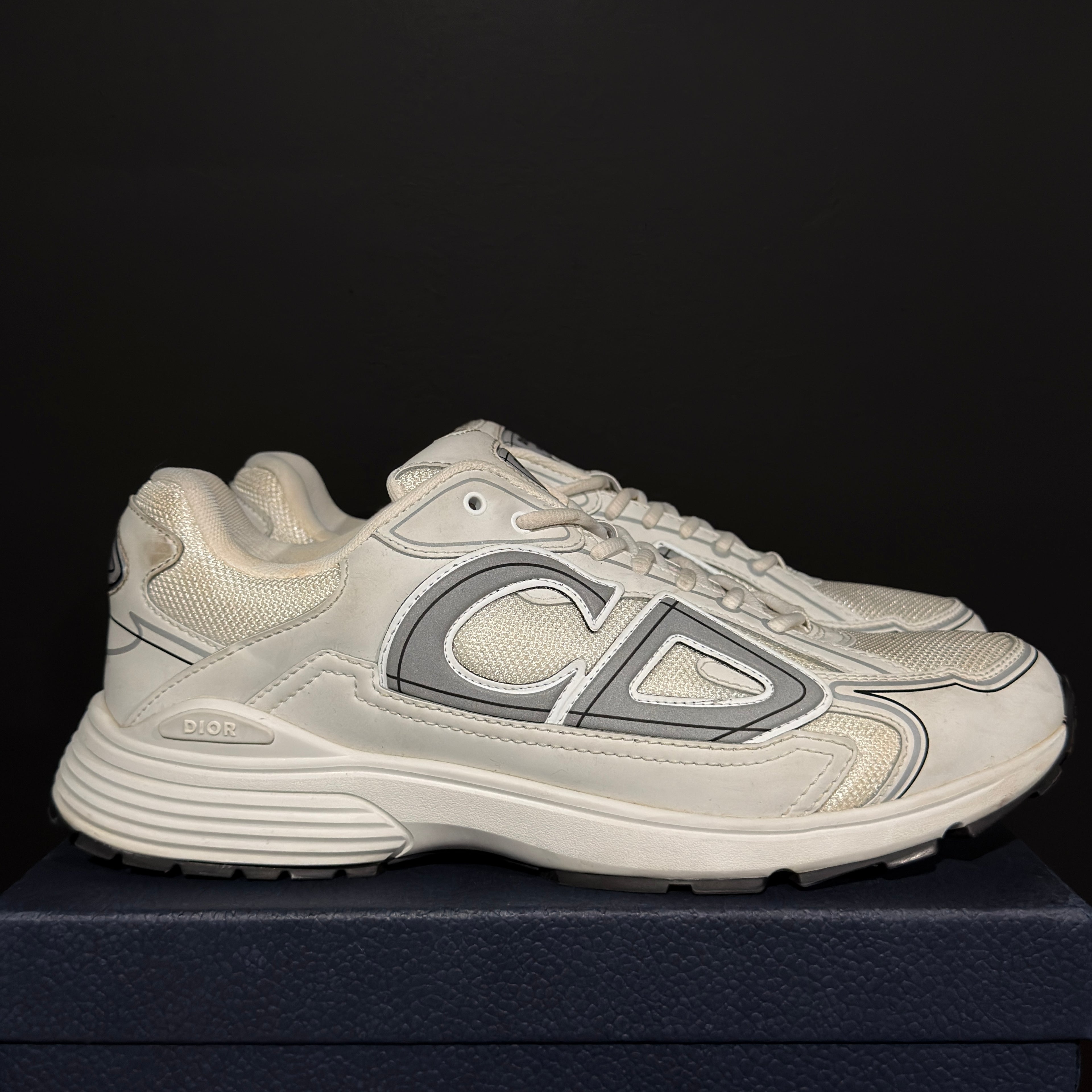 DIOR B30 "WHITE" SZ 46/12-13M