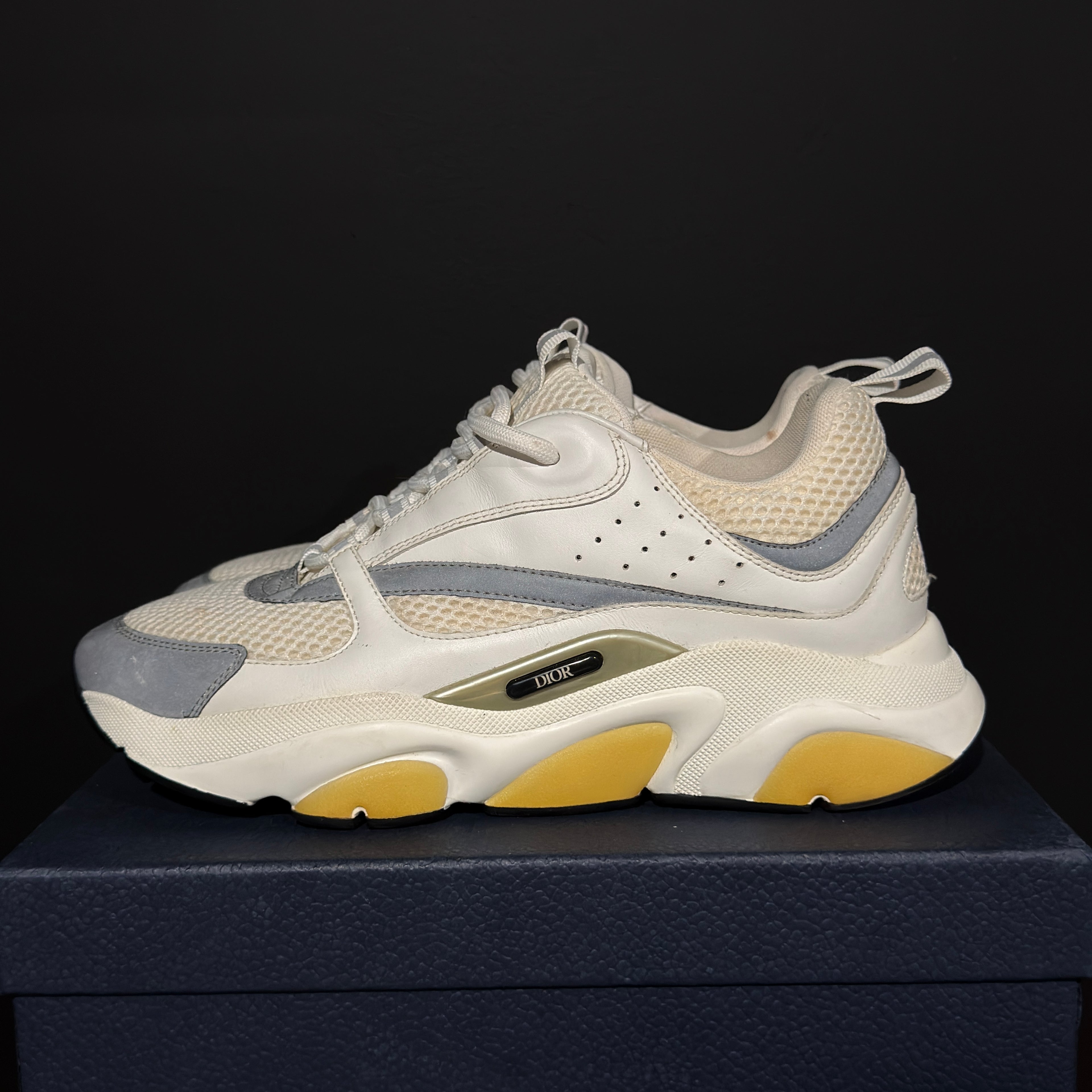 DIOR B22 "WHITE" SZ 42/9